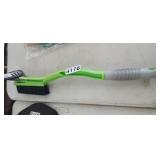 CAR WINDSHEILD BRUSH, NEW