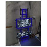 WORKING NEON BUD LIGHT SIGN