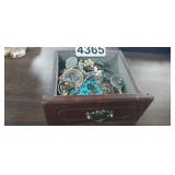DRAWER WITH JEWELRY