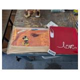 MICKEY MOUSE ZIPPERED POUCH & LOVE PLATE