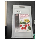 CUTTING BOARD *NEW