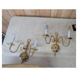 2 LIGHT FIXTURES