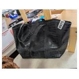 BLACK PURSE WITH CARD ORGANIZER INSIDE