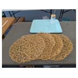 PLASTIC TRAY, COFFEE CUP AND PLACE MATS