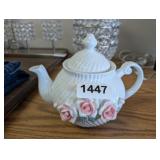 PRETTY TEAPOT