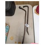 CROW BAR AND TIRE IRON