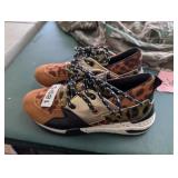 BAMBOO SHOES, SIZE WOMENS 7.5, GENTLY USED