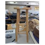 BAR STOOL