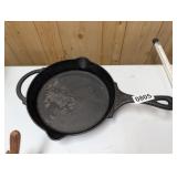 10in PIONEER WOMAN CAST IRON SKILLET