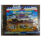 #7 MICRO MACHINES WHITE BEAR BRIGADE FIGURINE