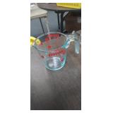 PYREX 2 CUP MEASURING CUP