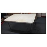 MID-CENTURY KITCHEN TABLE 3