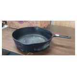 10 1/2" WIDE CAST IRON CHICKEN FRYER