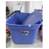 TOTE WITH LID