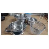 COOKWARE LOT, 2 STAINLESS BOWLS, GOTHAM, COLANDER