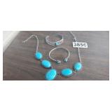 PRETTY COSTUME JEWELRY