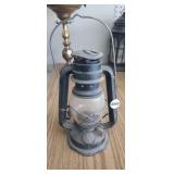 VINTAGE DIETZ LANTERN