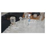 (4) LIQUOR DECANTERS WITH STOPPERS
