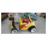 M&M CAR (NEEDS CLEANING)