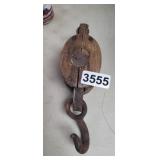 VINTAGE HOOK ON PULLEY