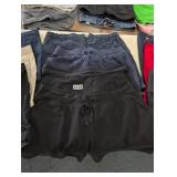 4 PAIR OF SHORTS SIZE 34, XL AND 2X
