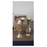 BRASS HORN AND BRASS VASE