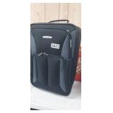 ROCKLAND CARRYON SUITCASE PLUS TRAVEL BAG