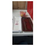 CANDLE AND 2 TRAYS