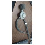 PROPANE REGULATOR AND HOSE