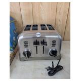 CUISINART 4 SLICE TOASTER
