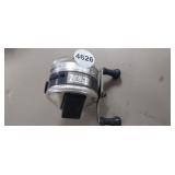ZEBCO  REEL