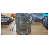 VINTAGE BROWMWELS  SIFTER