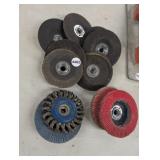 LOT OF GRINDING WHEELS