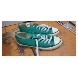 GREEN CONVERSE CHUCK TAYLORS SZ 5.5