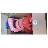 BOX OF PET LEASHES