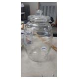 GLASS JAR WITH LID