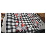 (2) GNOME HAND TOWELS