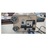 VINTAGE KODAK BROWNIE 8MM MOVIE PROJECTOR (NO FRON