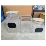 3 GLASS JARS *2 WITH LIDS