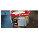 HONEYWELL CERAMIC HEATER