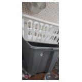 LAUNDRY BASKET AND TOTE