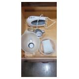 HAND BLINDER, MIXING BOWLS, MEASURING CUP, PLUS