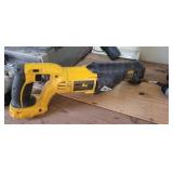DEWALT SAWZALL WITH CHARGER *NO BATTERY