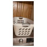 LAUNDRY BASKET