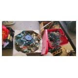 TOTE OF CHRISTMAS AND WREATH