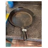 LODGE 10SK CAST IRON SKILLET