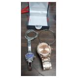 SMALL BOX WITH WATCHES AND JEWELRY