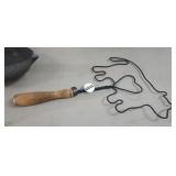 VINTAGE RUG BEATER