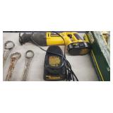 DEWALT 18 VOLT SAWSALL WITH CHARGER