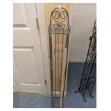 METAL DECORATED RACK